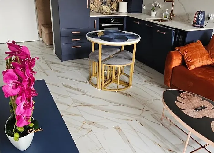 Copper By The European Solidarity Centre *